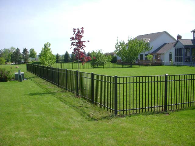 Courtyard Aluminum 1230